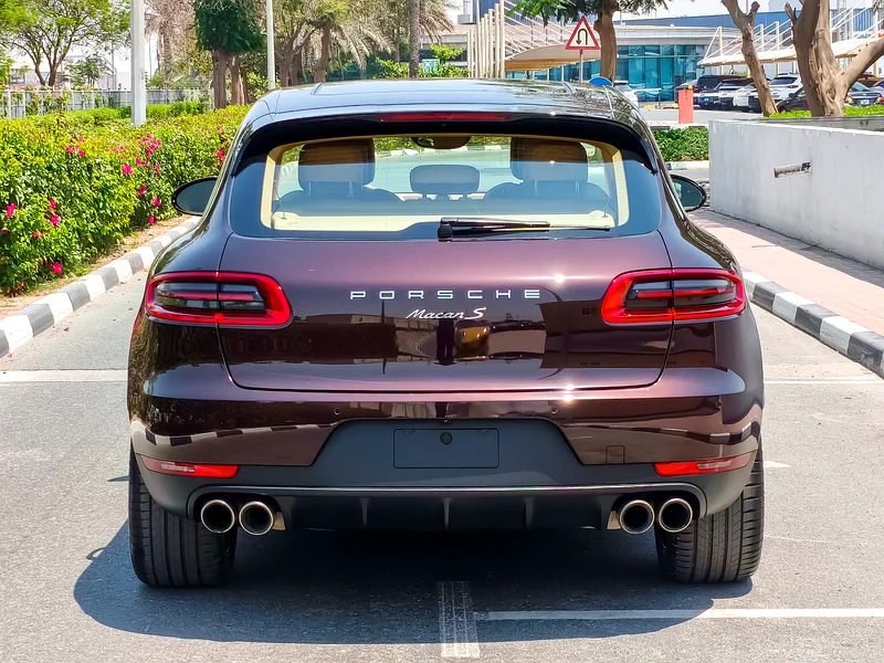 Porsche Macan S 3.0L 6 Cylinder 2017 / GCC Specs / In Perfect Condition / Ready To Drive63150022272513114