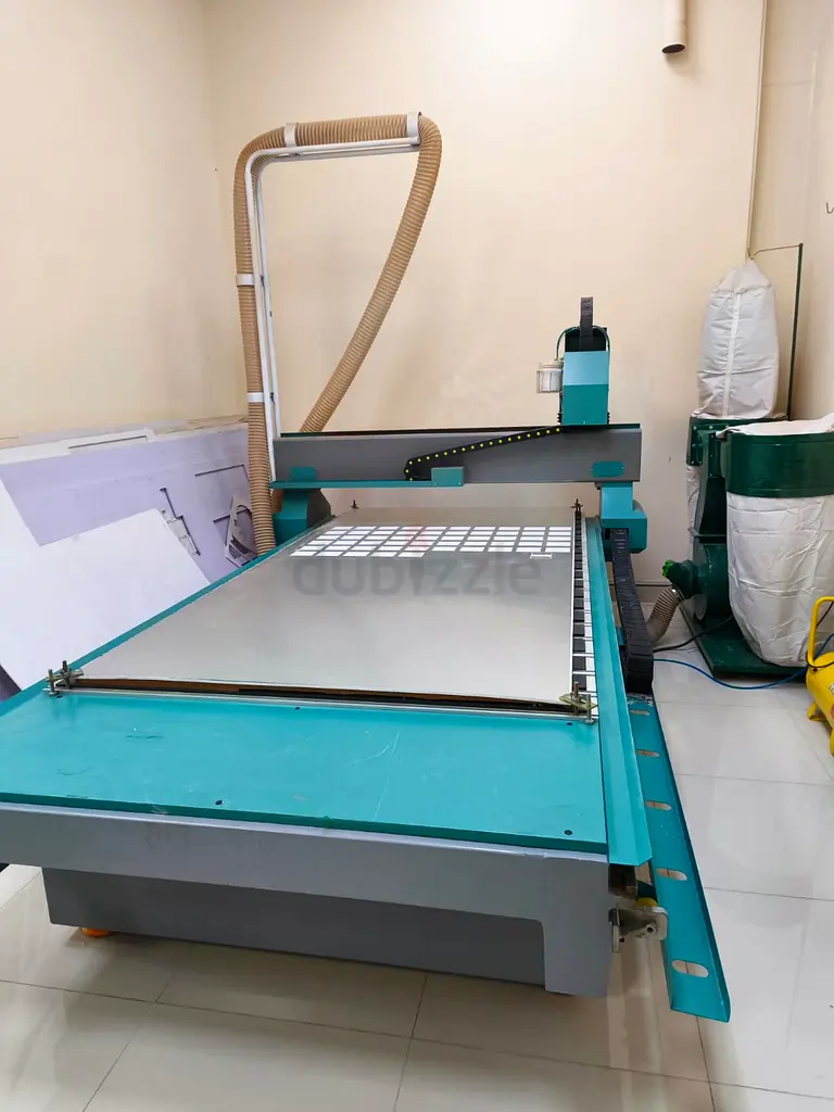 CNC ROUTER