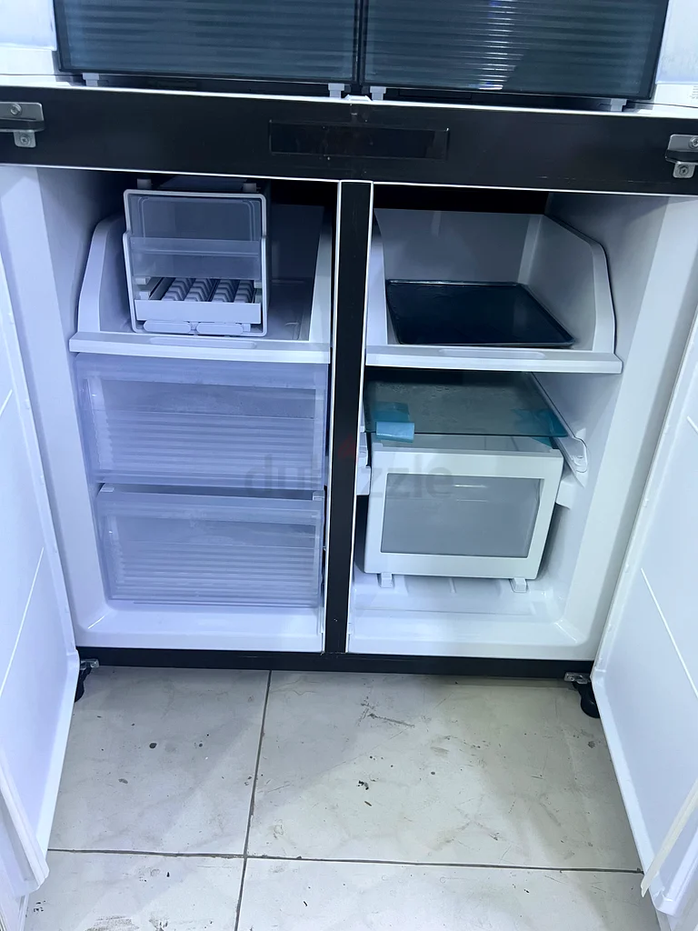 Sleek Silver Refrigerator - Roomy  Modern63247757942657114