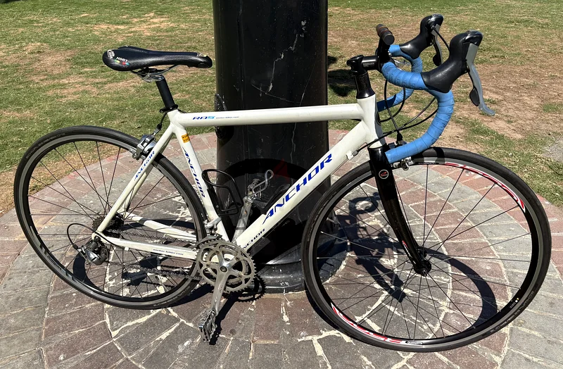 BRIDESTONE ANCHOR RA5 Sport