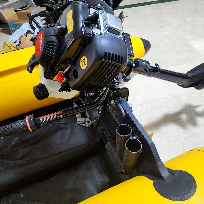 Inflatable boat kayak with new petrol engine63235110466690116