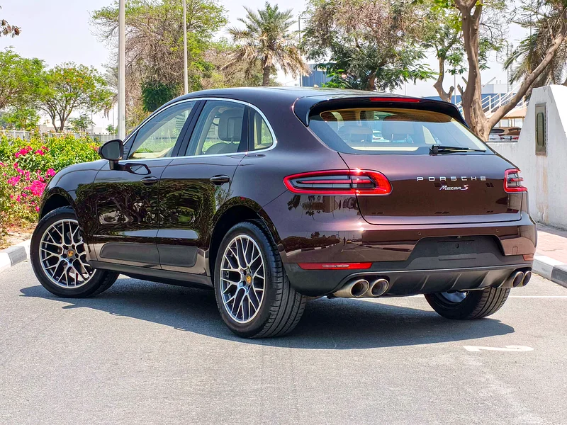 Porsche Macan S 3.0L 6 Cylinder 2017 / GCC Specs / In Perfect Condition / Ready To Drive63150022272513113