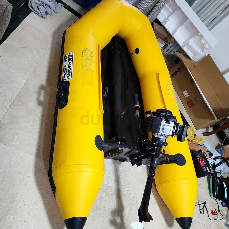 Inflatable boat kayak with new petrol engine63235110466690113