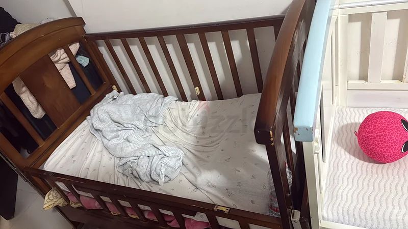 سرير خشبي دافئ لصغيرك!63204273346435110