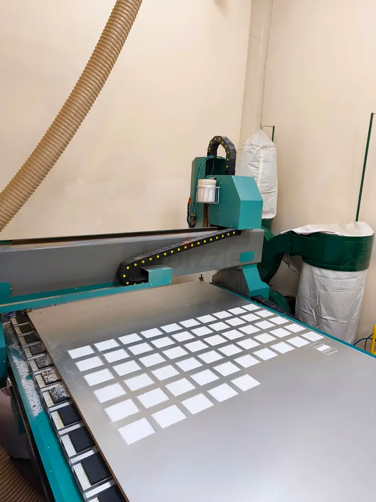CNC ROUTER63258145327873111