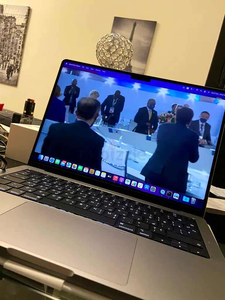 Apple MacBook Pro - Top Performance for Professionals!63255535400706110