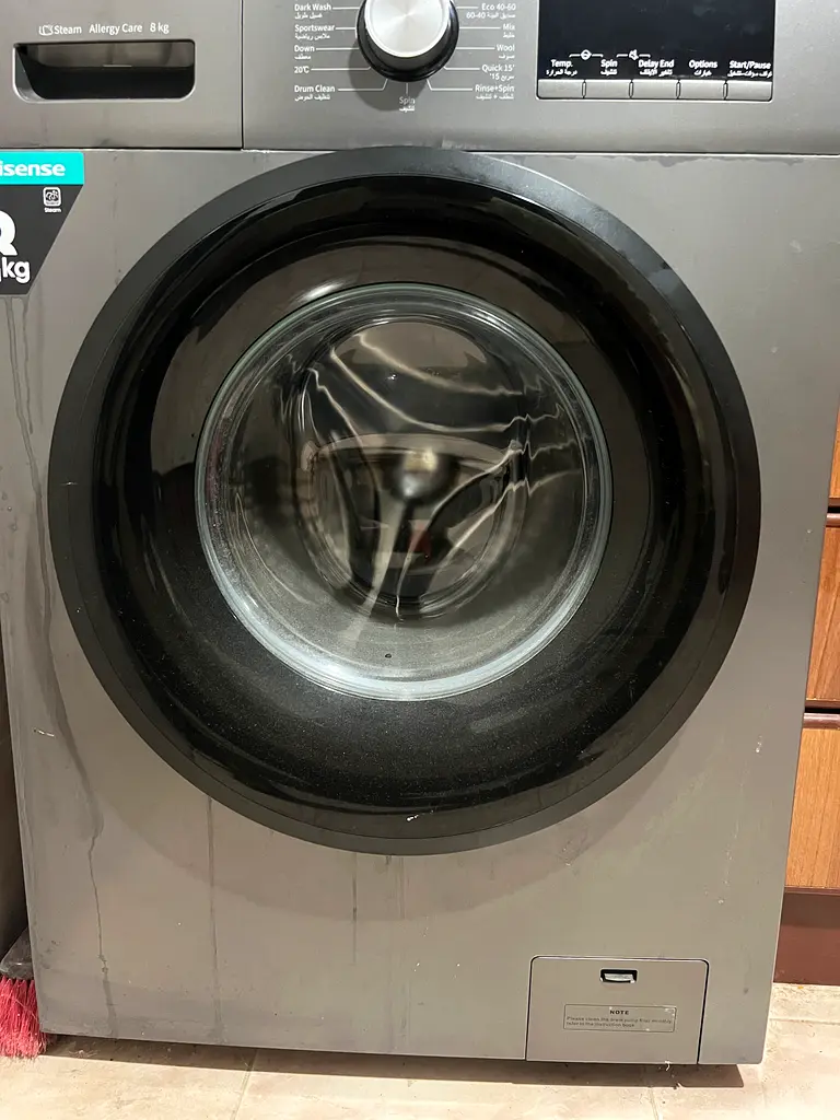 8 Kg Hisense front load fully automatic Washing Machine63243680598403111