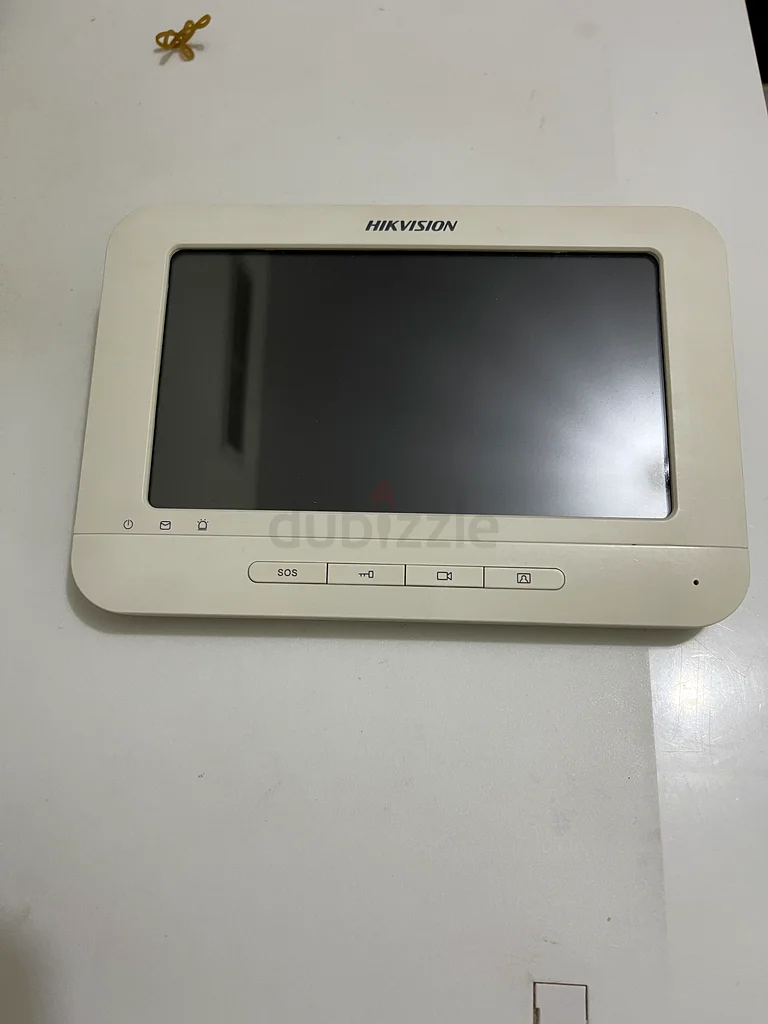 Intercome screen 10 inch for sale in excellent condition63262935812610111