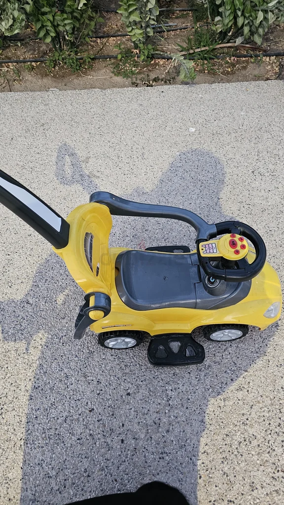 Exciting Yellow Baby Ride-On Toy for Endless Fun!62864711081345111