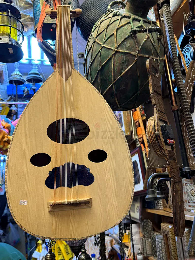 Unique Traditional Oud for Sale - Perfect Condition!