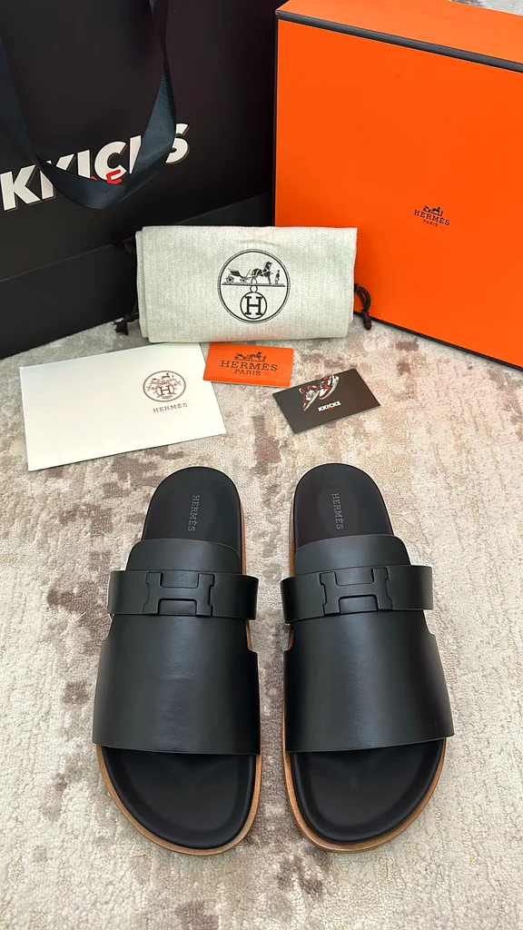 オシャレなメンズの足元に◆【HERMES】Hermes Jaures sandal スニーカー 《ループ》 | Hermès - エルメス-公式サイト