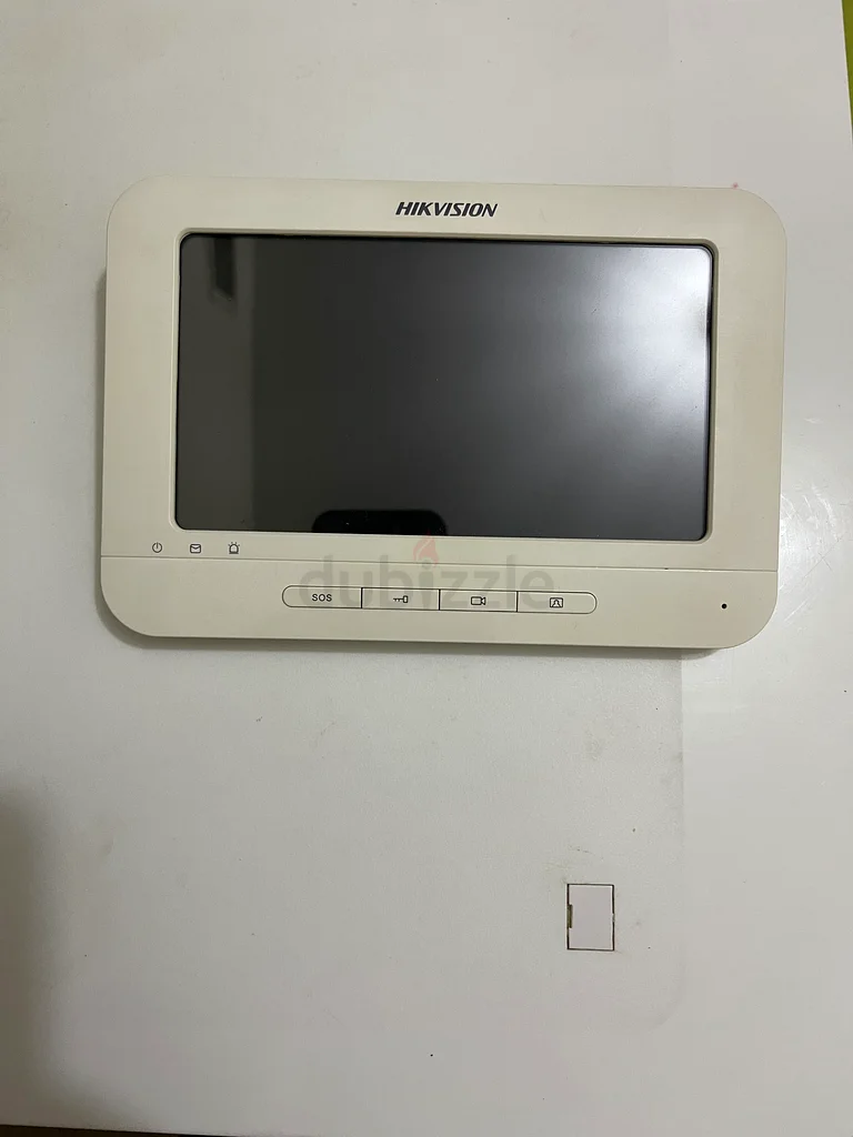 Intercome screen 10 inch for sale in excellent condition63262935812610112