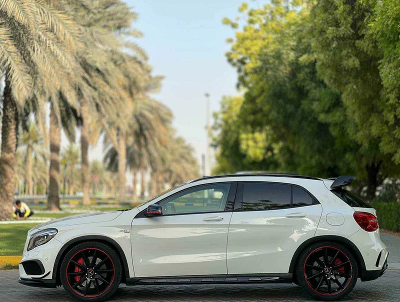 Mercedes GLA4562931643626755112