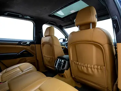 2013 Porsche CAYENNE — миниатюра 16