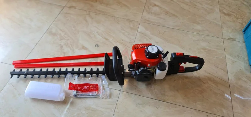 Powerful Hedge Trimmer for Effortless Garden Maintenance63253472312065111