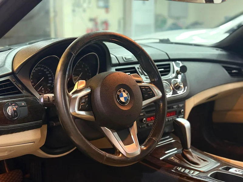 2010 بي إم دبليو زد4 حالة العرض لسوق مجلس التعاون الخليجي63161527154691113