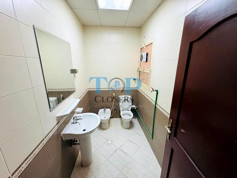 Master 3 BHK|Near Dubai Exit| Maid Room| Ward Robes62867825342723113
