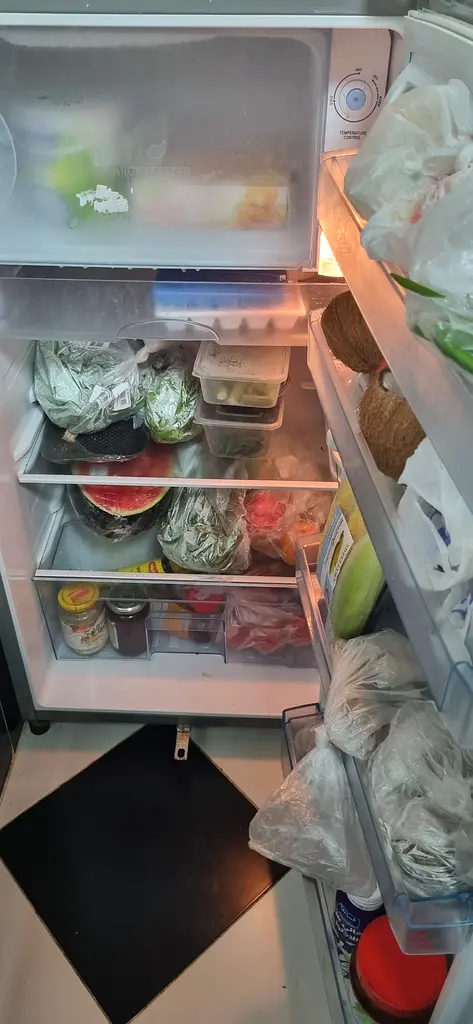 Refrigerator63252952328322112