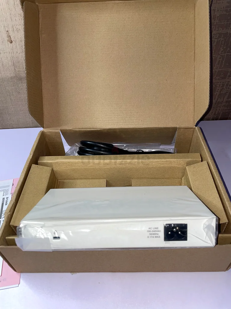 D-Link DNH- 100 Nuclias connect hub63254495266818111