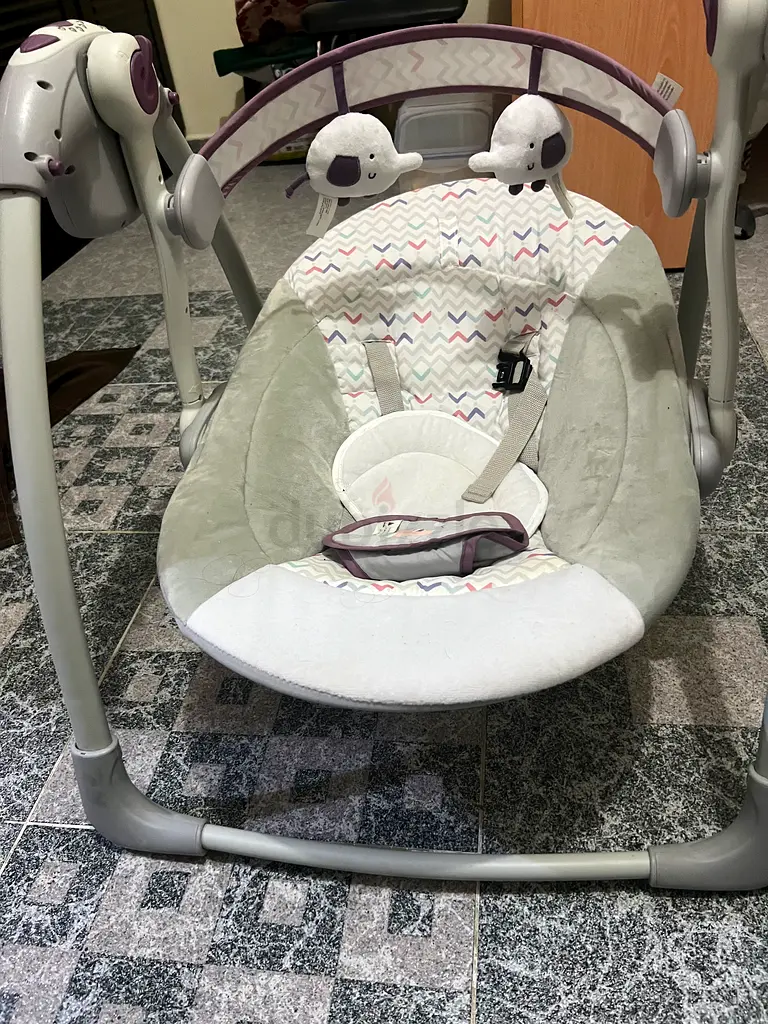 Comfortable Baby Swing - Perfect for Naptime!