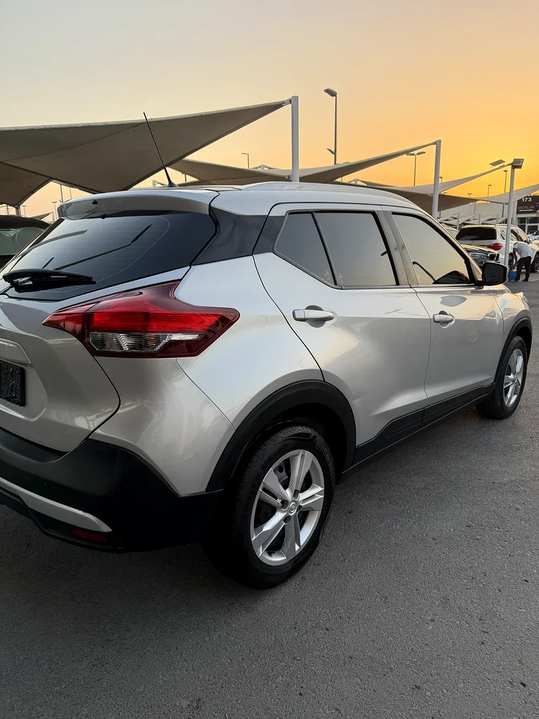 Nissan kicks GCC 202063227775466881111