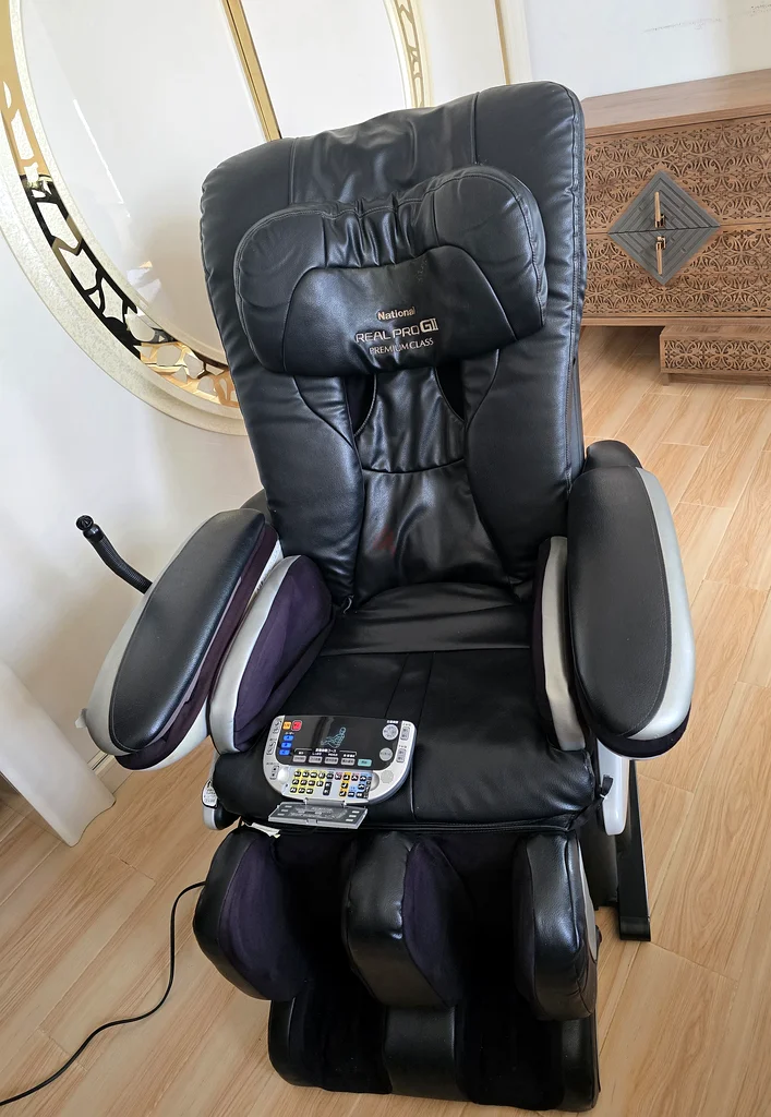 Massage chair63262388711937111