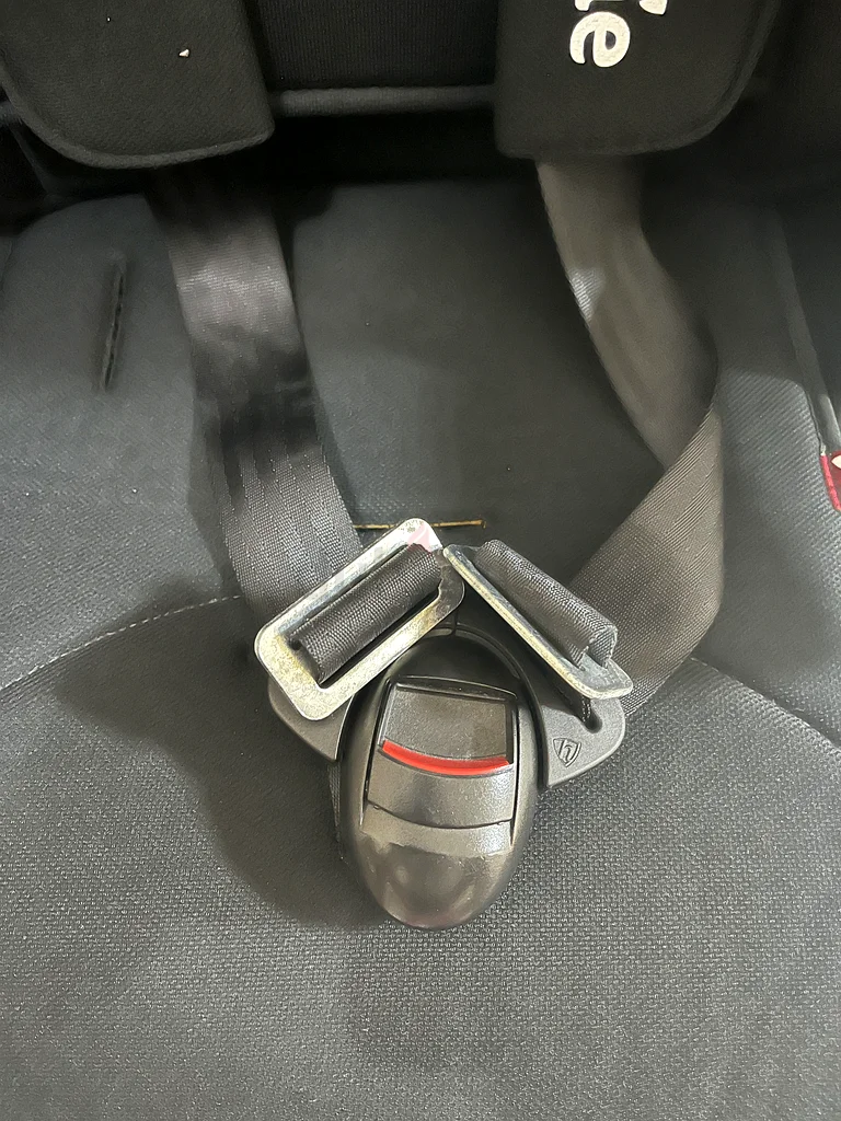 Joie Safe and Stylish Baby Car Seat for Sale63230193000065114