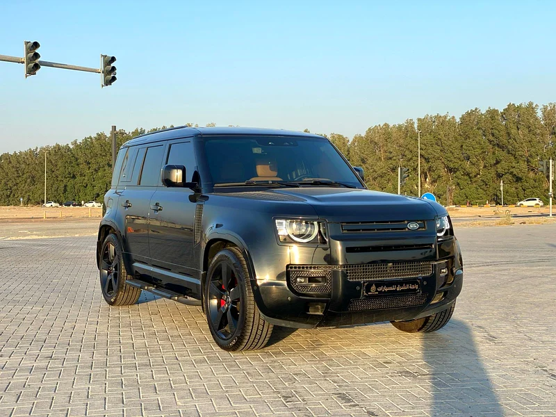 Land Rover Defender Model: 202463159254597762112