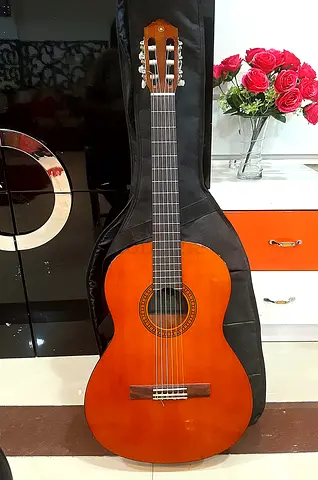 Yamaha CS40 Classical Guitar | Exellent Condition + Free Gig Bag | Negotiable For Serious Buyers