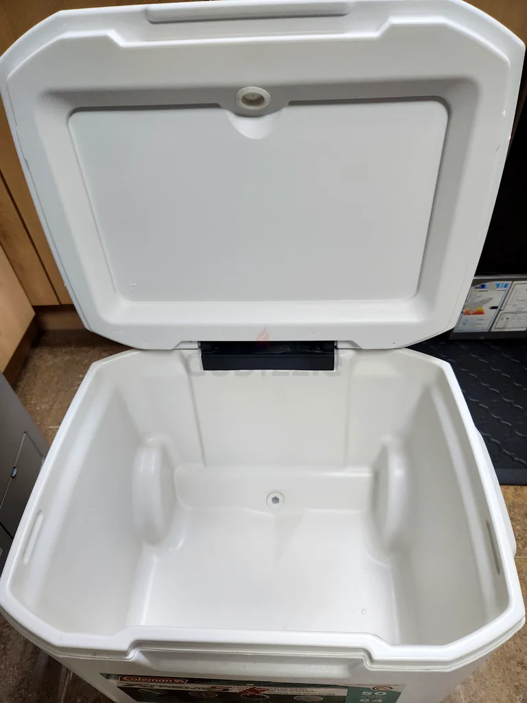 Stay Cool with the Coleman Cooler - Perfect for Outdoor Adventures!63253472128898113