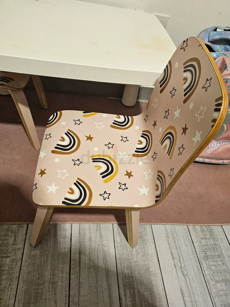 Bed and kids table for sale63218812226051117