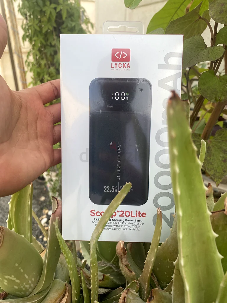 بنك الطاقة LYCKA Scoop20Lite - جديد بالكامل وجاهز للاستخدام!63192100347779111