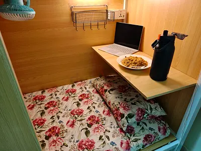 Homelink Capsule Hostel - Just 2
Minute from Abu baker Metro Station