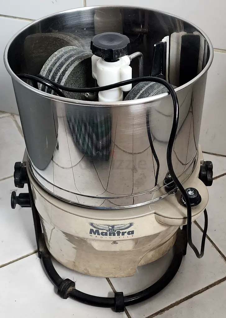Effortlessly Clean with Mantra Wet Grinder!