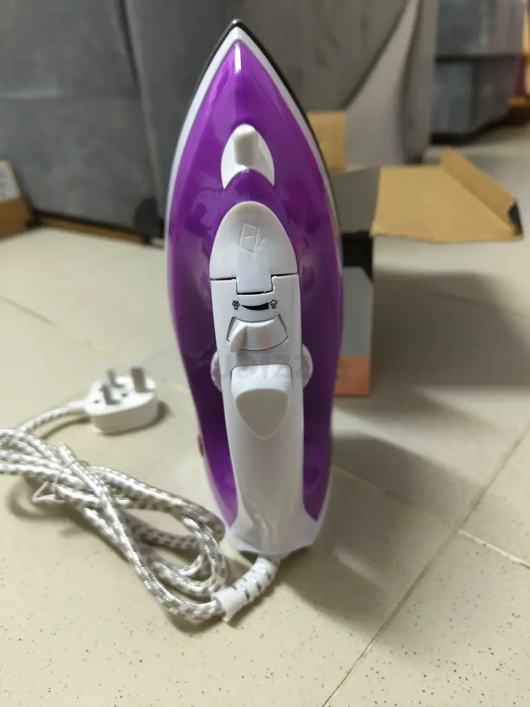Wurful Steam Iron