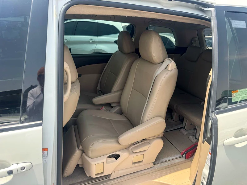 تويوتا بريفيا 2018، لون أبيض، سيارة خليجية معتمدة63147207676161112