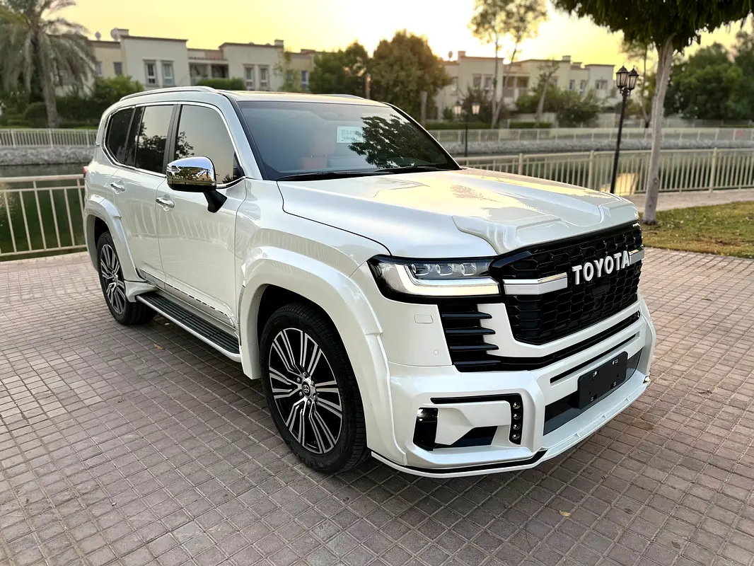 Toyota Land Cruiser 2025 — photo 1 of 20