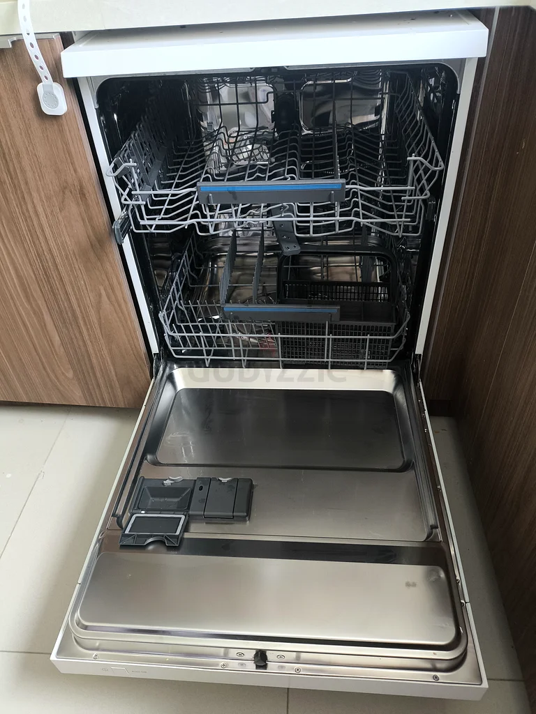 Efficient Electrolux Dishwasher for Sale!63250823251842111