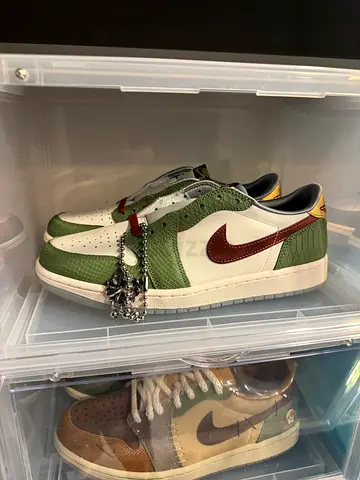 Nike Jordan Low year of dragon US10.5