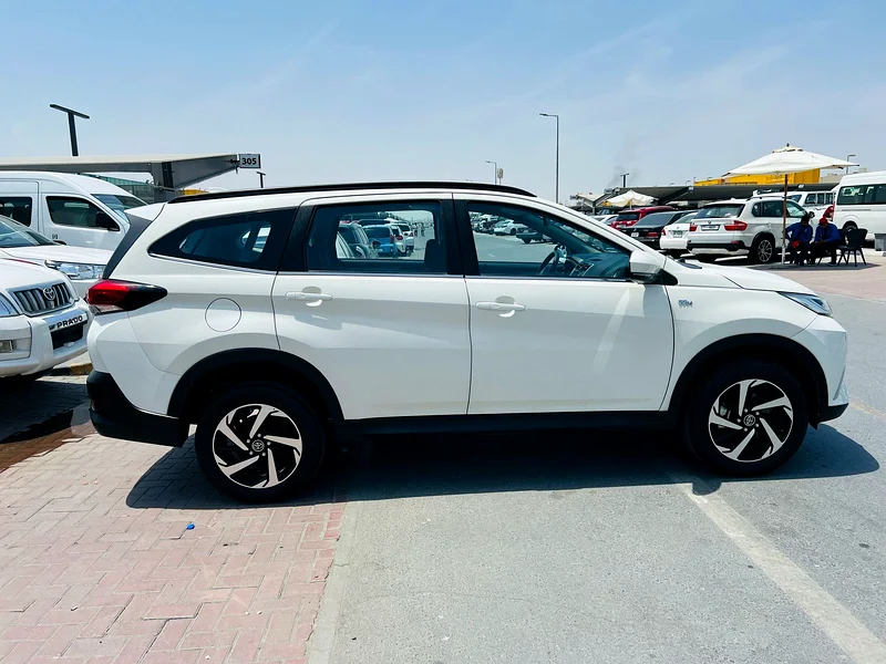 2023 Toyota Rush 7 Passengers63147687354882114