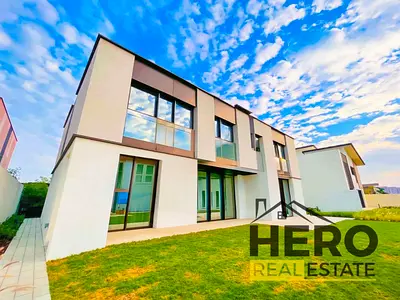 Double Row | Corner | Handover Soon | Cider