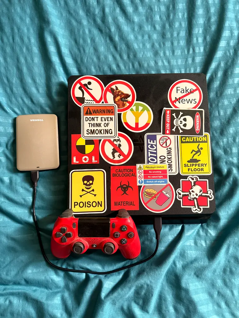 PlayStation 4 Slim