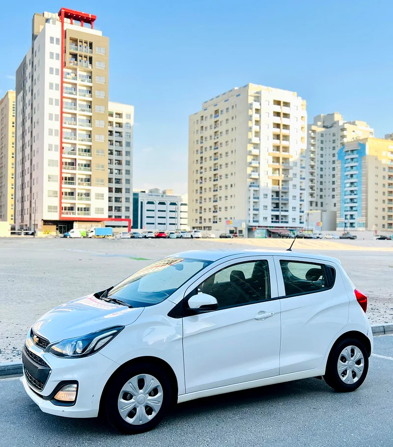A Very Clean And Beautiful CHEVROLET SPARK 2019 WHITE GCC LOW LM REF. 2715631731204720651112