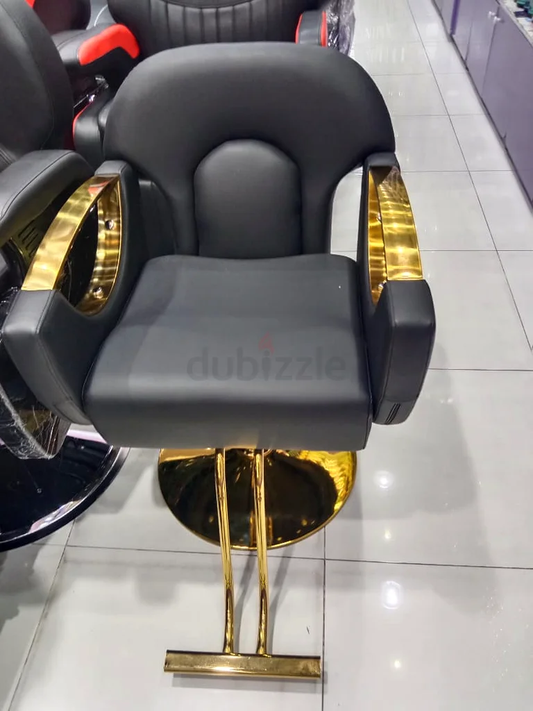 Sleek Black and Gold Bar Chair for Modern Living Spaces63220323230721110