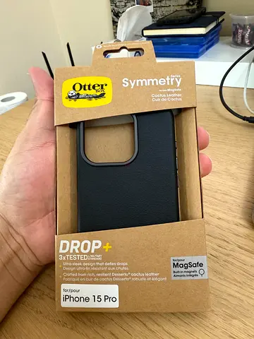 OtterBox Symmetry iPhone 15 Pro Case - Ultimate Protection!