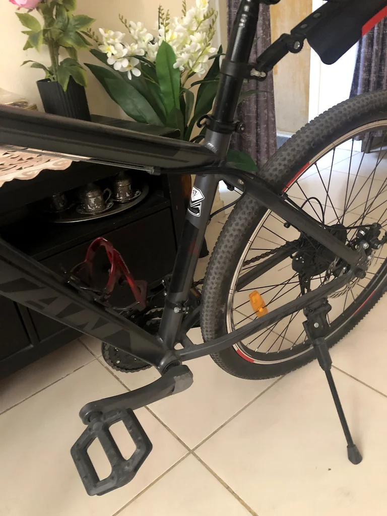 Bicycle Titan in perfect condition ( used one month only ) for 300 AED63246753245441111
