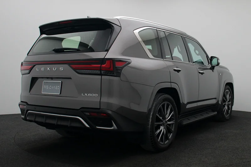 LX600 SUV P 3.5L T AT F Sport Prestige63149580361602112