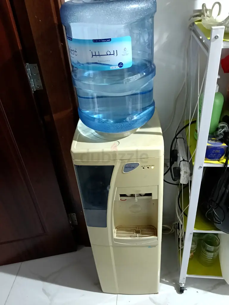 Water dispenser63247749454593112