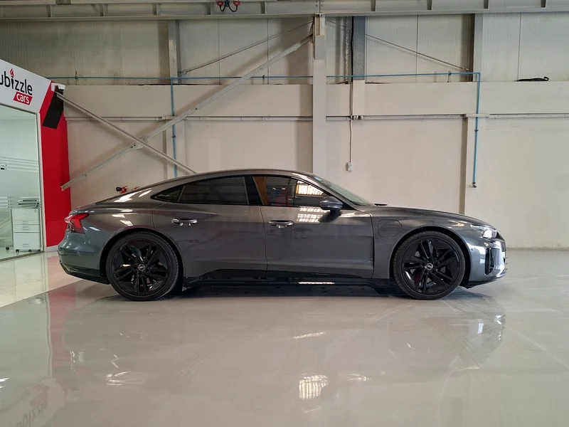 AED 4815/month | 2024 Audi e-tron GT | GCC Specs | Ref#31139463225312768643112