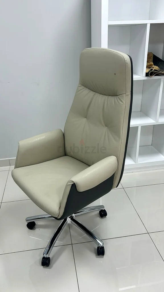 Executive leather revolving chair63197645416706111